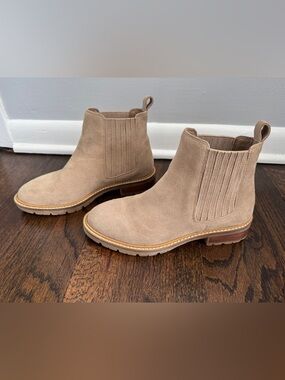 Steve Madden Suede Chelsea Ankle Boots in Light Taupe